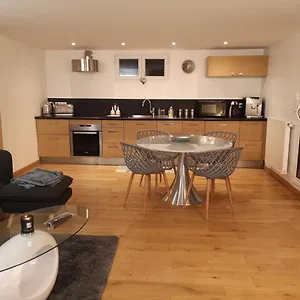  Appartement Très Bel Avec Vue Sur Les Montagnes